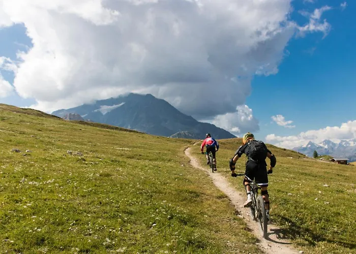 Дом отдыха Montchavin 6pers Terrasse Vue Montagne Ла-Плань